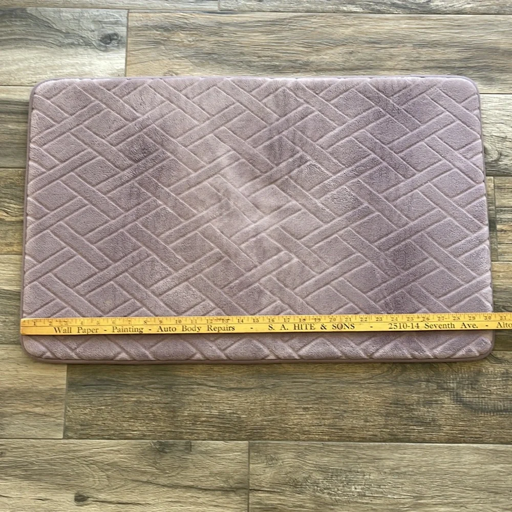 Purple (lilac) cushion bath mat